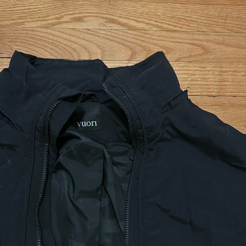 Vuori Light Rain Jacket